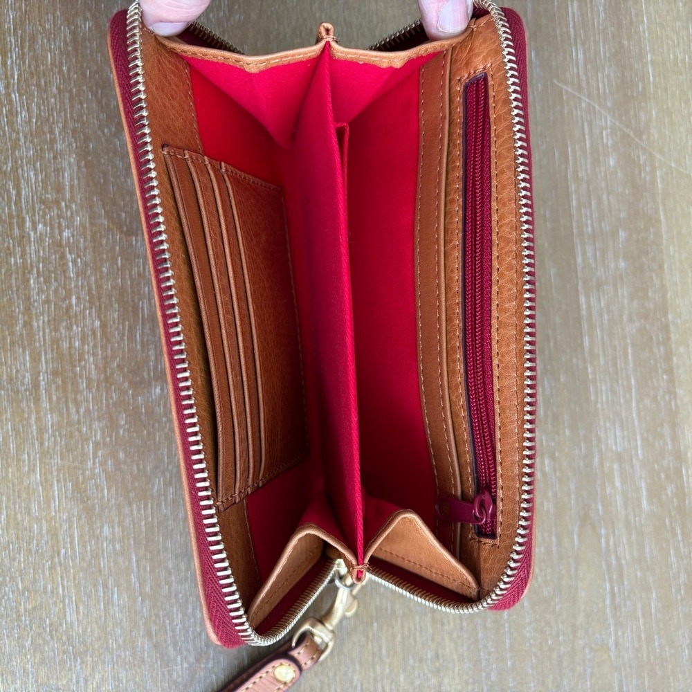 Brown Leather American Flag Duck Zip Wristlet - Picture 3 of 3